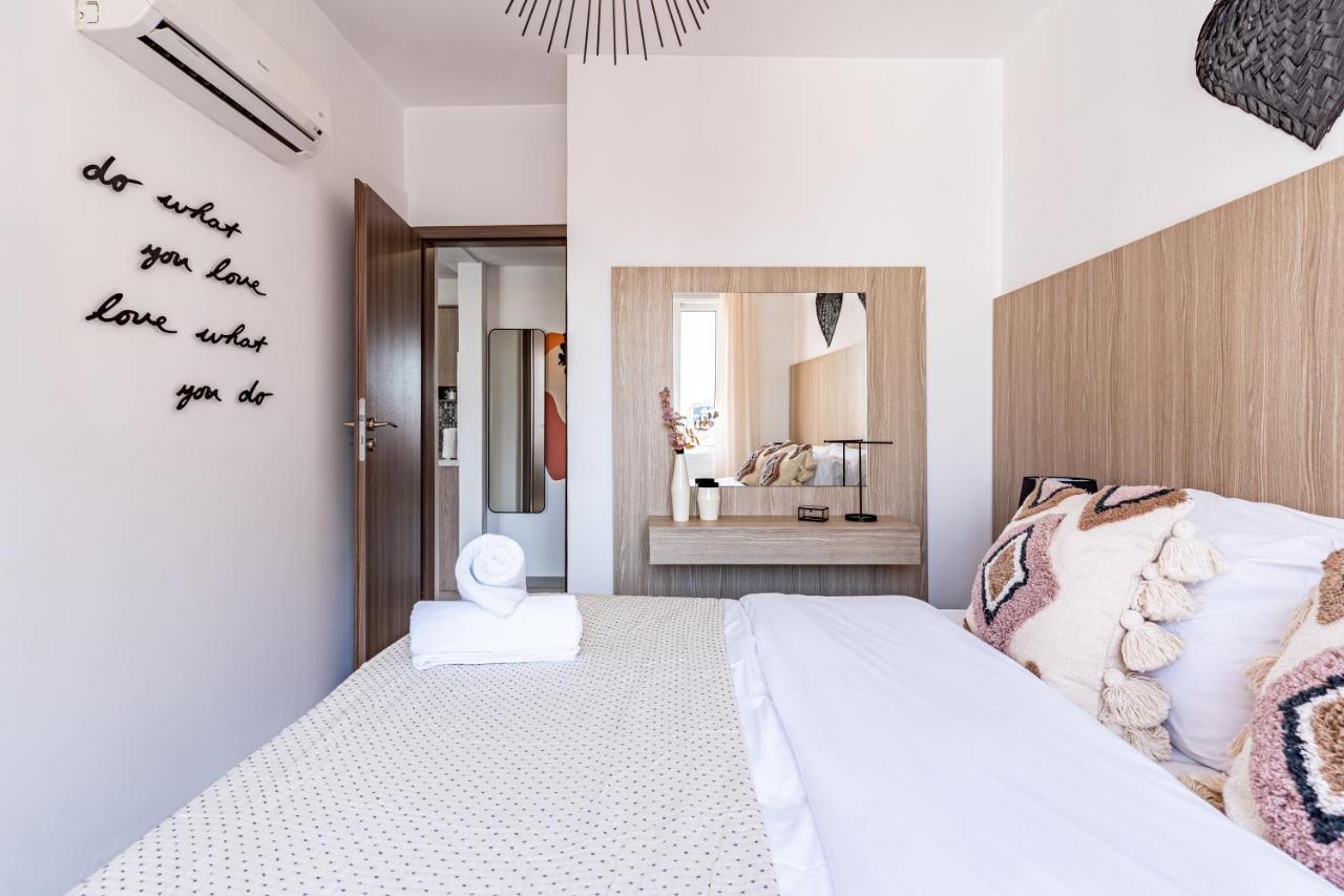 Made With Love 1-Br Apt By Finikoudes Beach Ларнака Екстер'єр фото